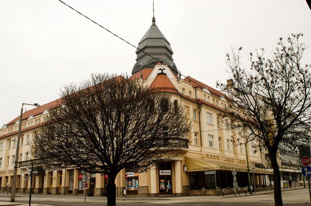 Hotel Dorottya Kaposvár Exterior foto